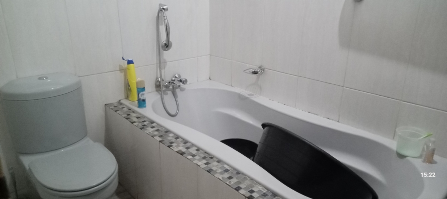 3 Bedroom Property for Sale in Geelhoutpark North West